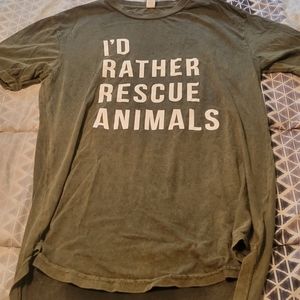 I'd Rather Rescue Animals Army Green T-shirt Size Medium